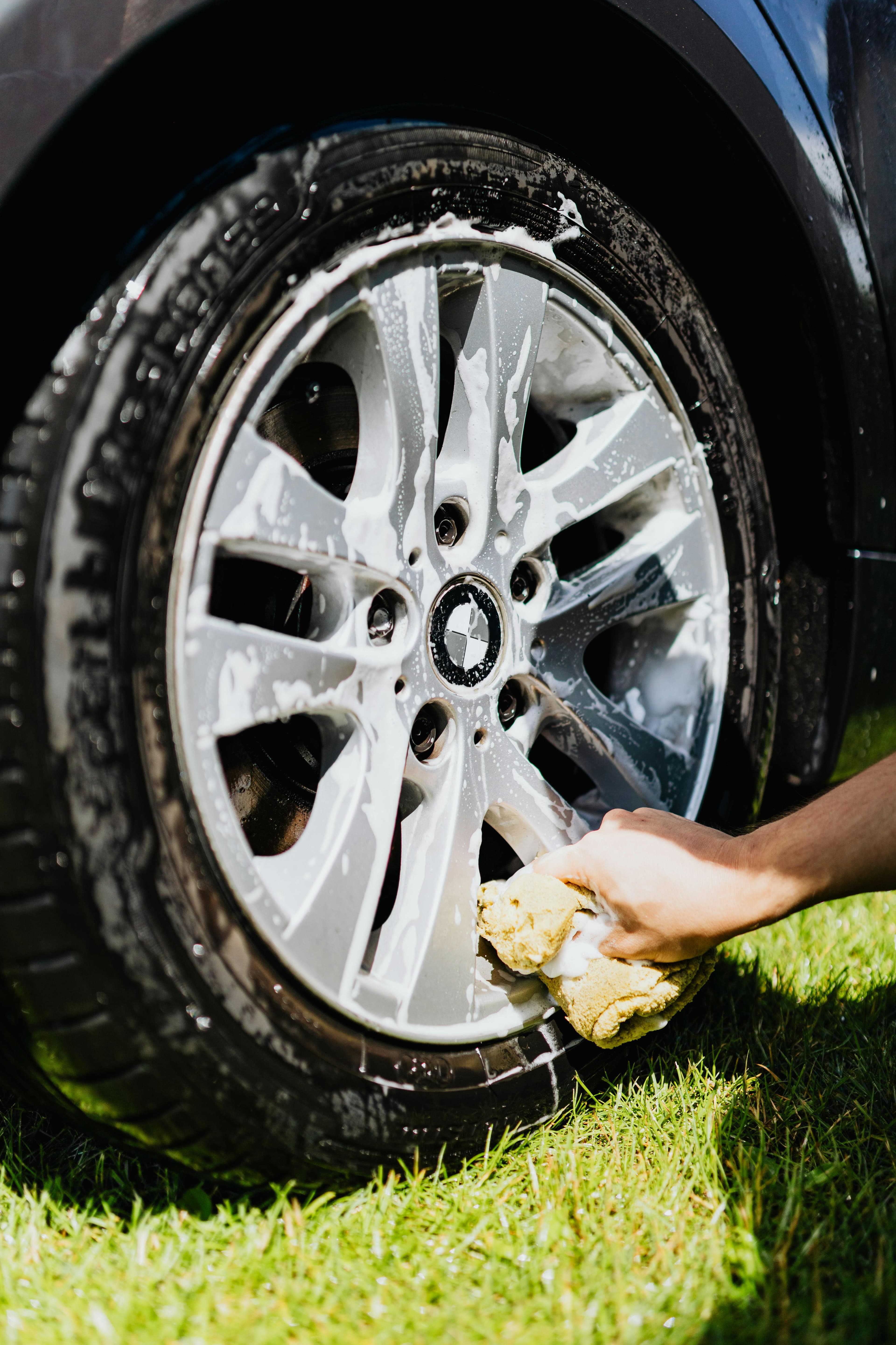 Tire and rim detailing